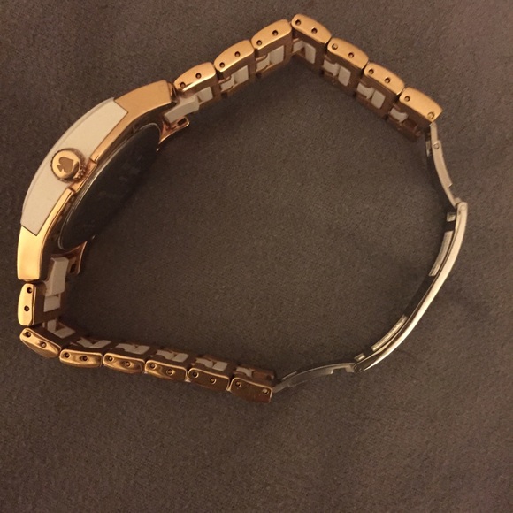Authentic Kate Spade Watch in Rose Gold - Picture 4 of 4